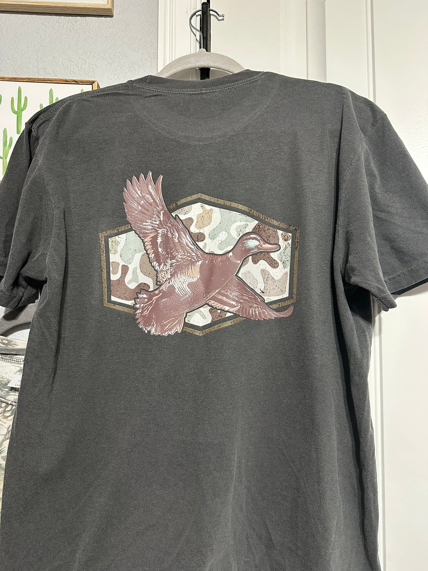 Camo Duck Pocket Men’s Tee